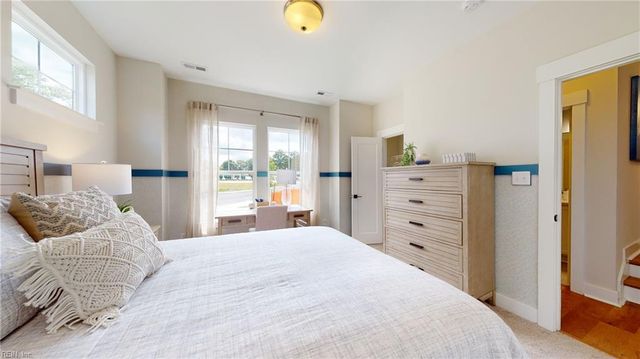 912 Jennings Ln, Chesapeake, VA 23322