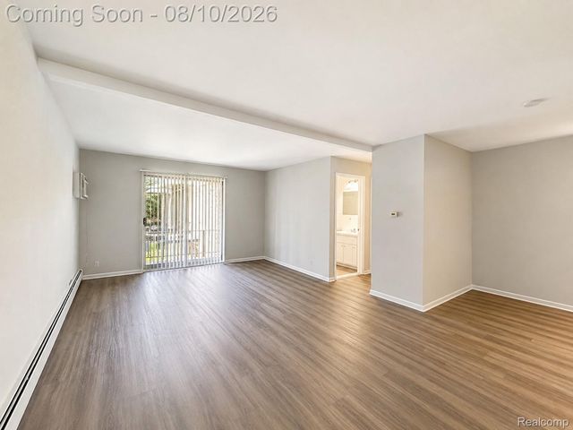 1954 Axtell Drive 5, Troy, MI 48084