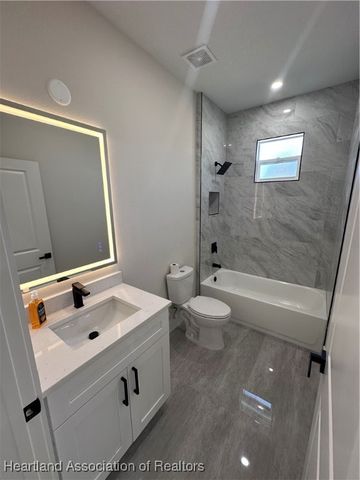 703 Aston-Martin Drive, Sebring, FL 33782