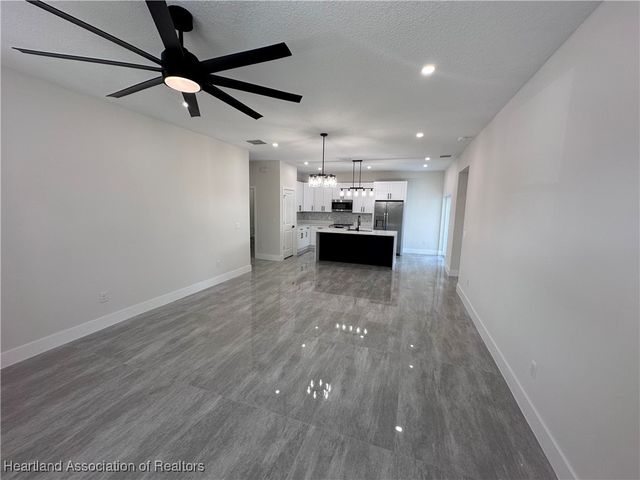 703 Aston-Martin Drive, Sebring, FL 33782