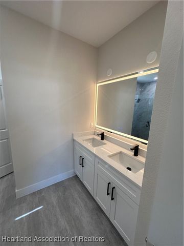 703 Aston-Martin Drive, Sebring, FL 33782