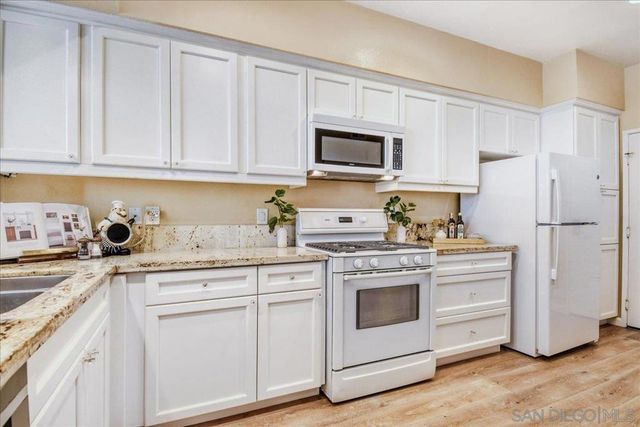 13287 Kibbings Rd, San Diego, CA 92130