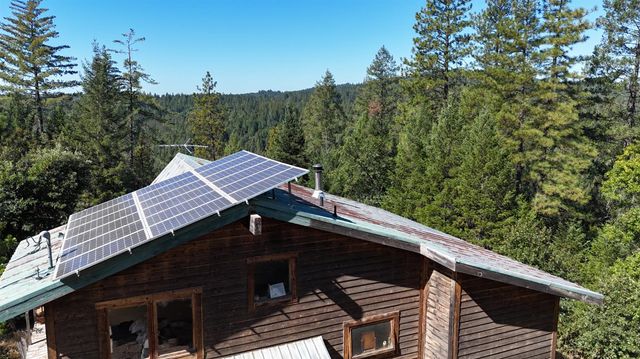 14788 Arrowhead Mine Rd, Grass Valley, CA 95945