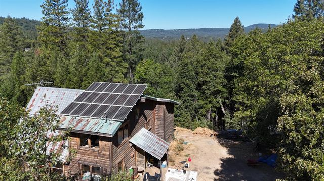 14788 Arrowhead Mine Rd, Grass Valley, CA 95945