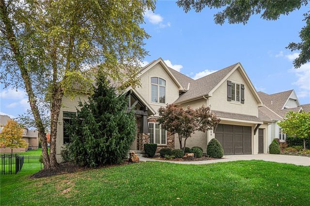 11500 W 166TH Street, Overland Park, KS 66221