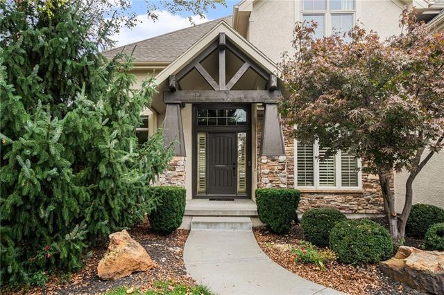 11500 W 166TH Street, Overland Park, KS 66221