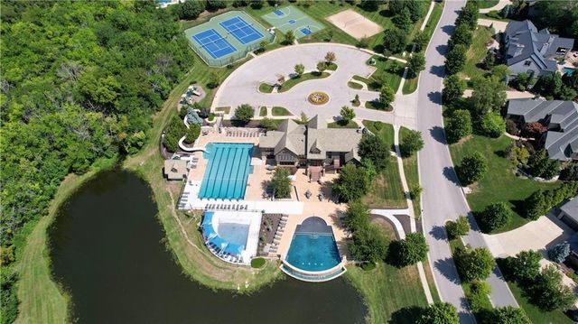 11500 W 166TH Street, Overland Park, KS 66221