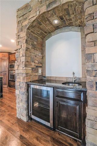 11500 W 166TH Street, Overland Park, KS 66221