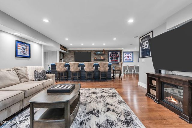 9 Ramsey Road, Middletown, NJ 07748