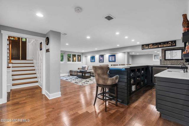 9 Ramsey Road, Middletown, NJ 07748