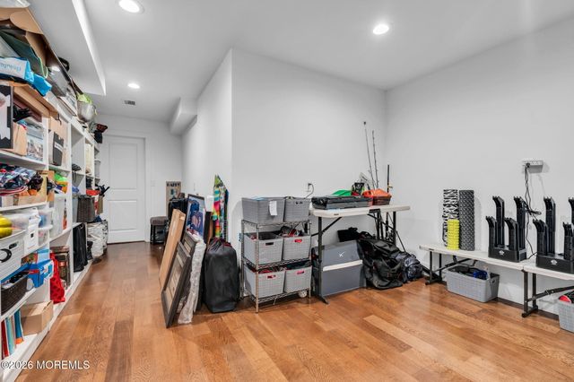 9 Ramsey Road, Middletown, NJ 07748