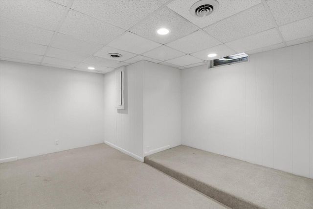25 Lakewood DRIVE, Wind Point, WI 53402