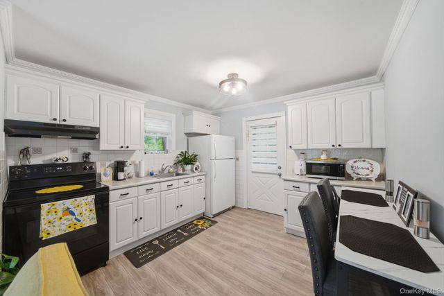 411 Glen Drive, Shirley, NY 11967