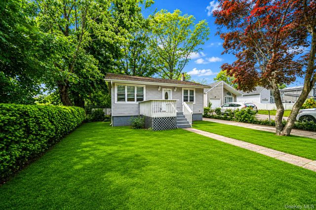 411 Glen Drive, Shirley, NY 11967