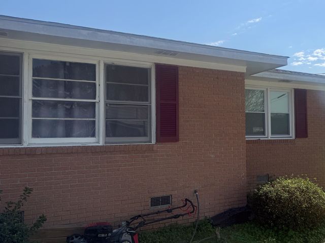 102 N Hazel Ave., Andrews, SC 29510