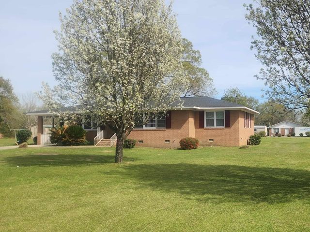 102 N Hazel Ave., Andrews, SC 29510