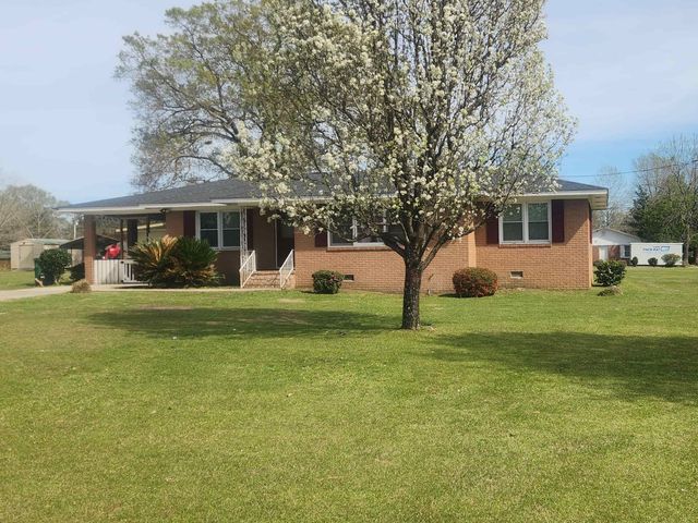 102 N Hazel Ave., Andrews, SC 29510