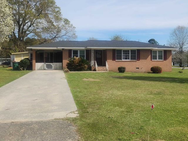 102 N Hazel Ave., Andrews, SC 29510