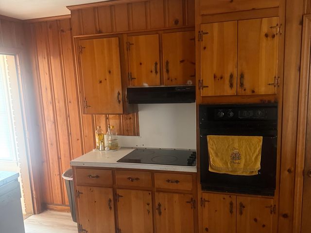 102 N Hazel Ave., Andrews, SC 29510