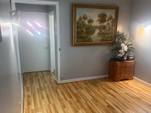 102 N Hazel Ave., Andrews, SC 29510