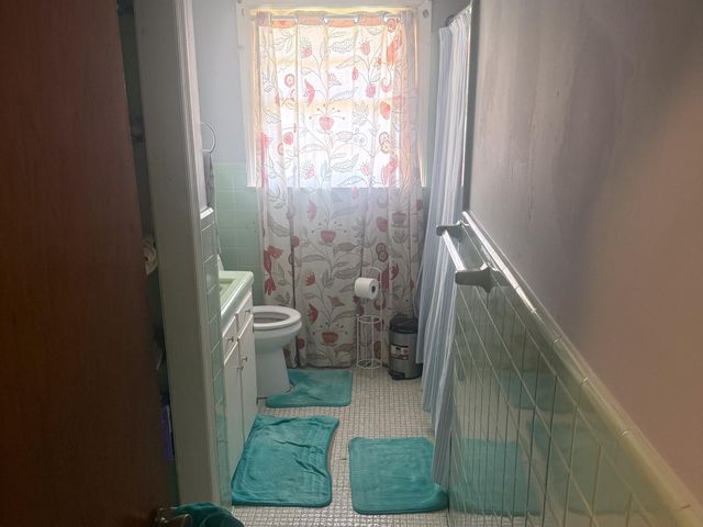 102 N Hazel Ave., Andrews, SC 29510