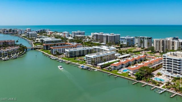 3000 Gulf Shore BLVD N 106, Naples, FL 34103