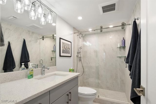 3000 Gulf Shore BLVD N 106, Naples, FL 34103