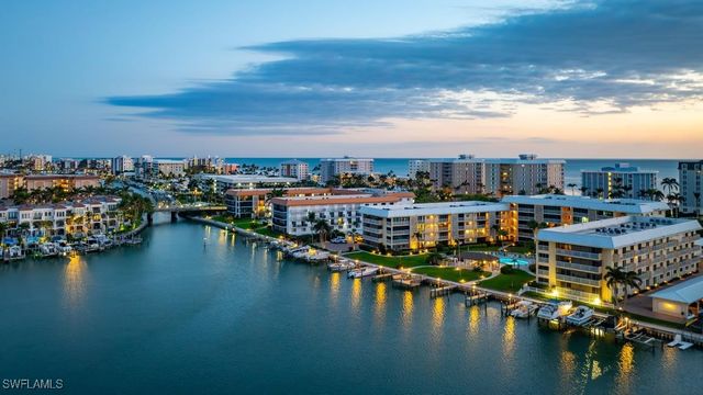 3000 Gulf Shore BLVD N 106, Naples, FL 34103