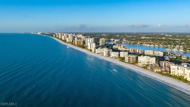 3000 Gulf Shore BLVD N 106, Naples, FL 34103