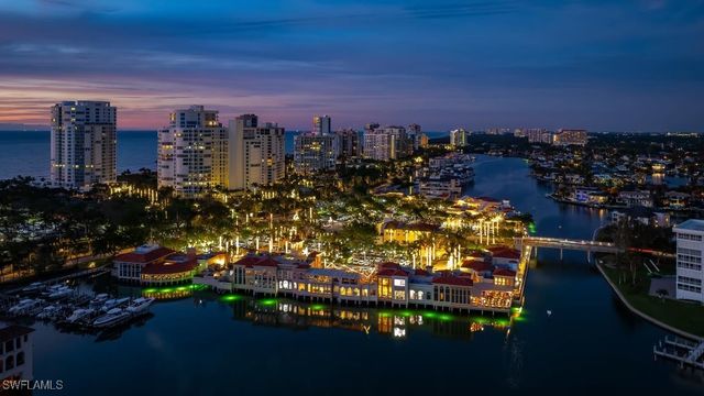 3000 Gulf Shore BLVD N 106, Naples, FL 34103