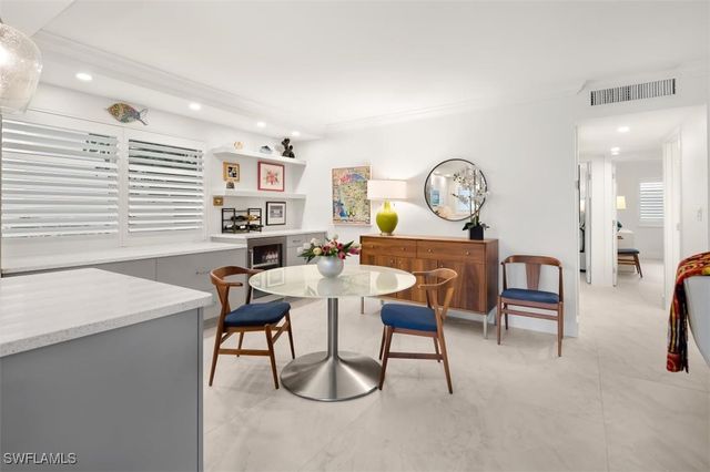 3000 Gulf Shore BLVD N 106, Naples, FL 34103