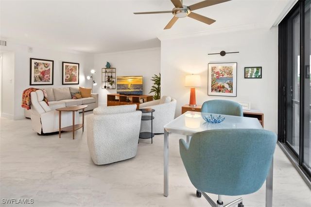 3000 Gulf Shore BLVD N 106, Naples, FL 34103