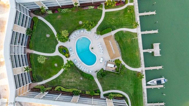 3000 Gulf Shore BLVD N 106, Naples, FL 34103