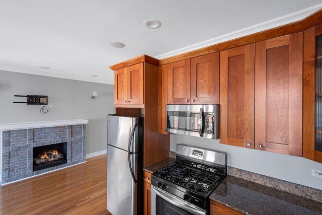 2705 N MILDRED Avenue 3A, Chicago, IL 60614