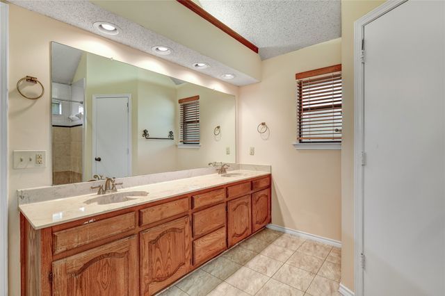 8241 Christie Drive, Frisco, TX 75033