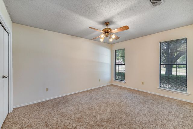 8241 Christie Drive, Frisco, TX 75033