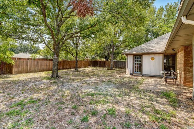 8241 Christie Drive, Frisco, TX 75033