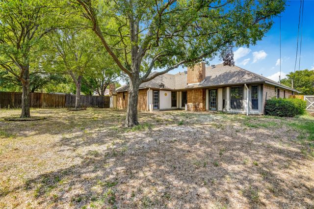8241 Christie Drive, Frisco, TX 75033