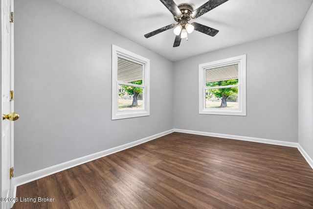 289 Ardmore Ln, Shelbyville, KY 40065