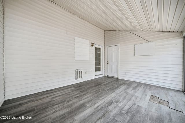 289 Ardmore Ln, Shelbyville, KY 40065