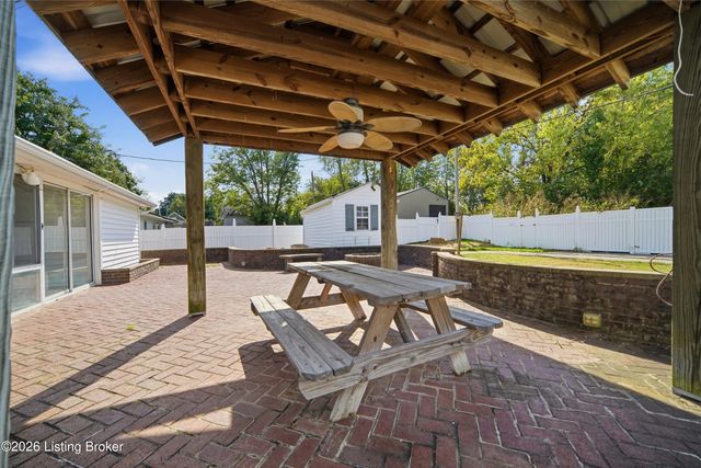 289 Ardmore Ln, Shelbyville, KY 40065