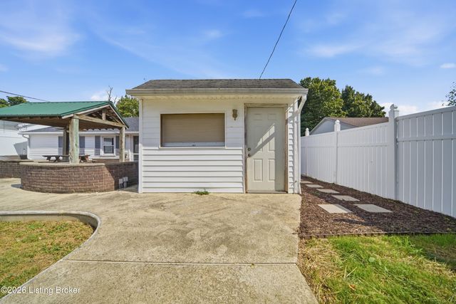 289 Ardmore Ln, Shelbyville, KY 40065