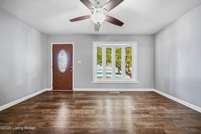 289 Ardmore Ln, Shelbyville, KY 40065