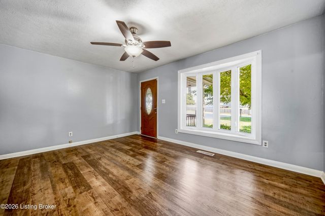 289 Ardmore Ln, Shelbyville, KY 40065