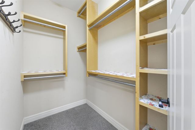 8623 W Candlewood Ct, Wichita, KS 67205