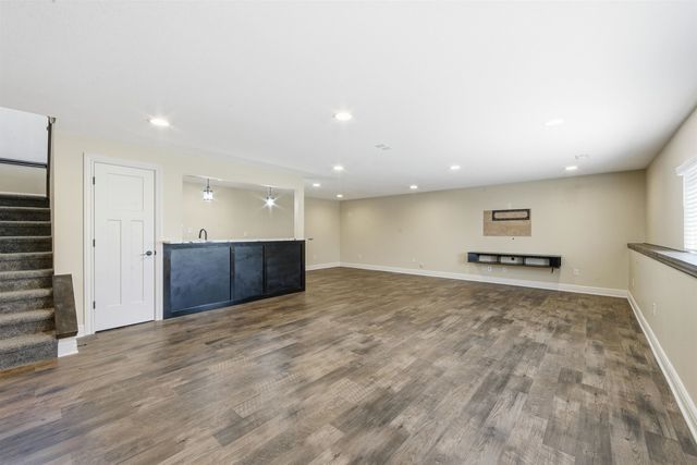 8623 W Candlewood Ct, Wichita, KS 67205