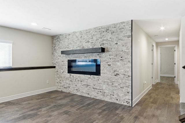 8623 W Candlewood Ct, Wichita, KS 67205