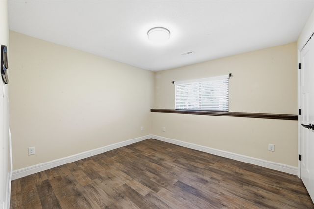 8623 W Candlewood Ct, Wichita, KS 67205