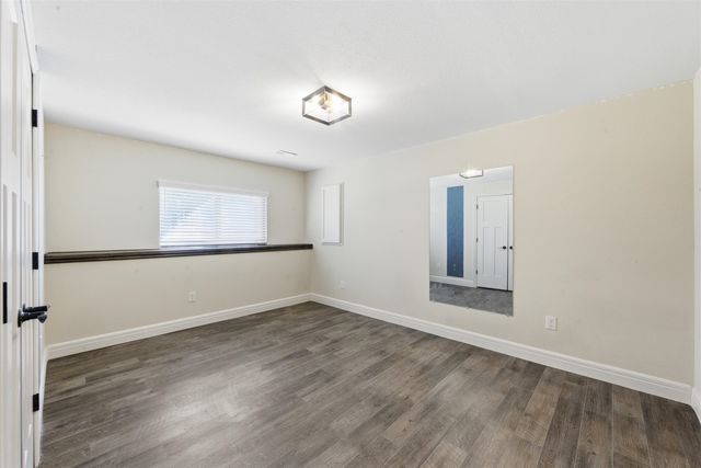 8623 W Candlewood Ct, Wichita, KS 67205