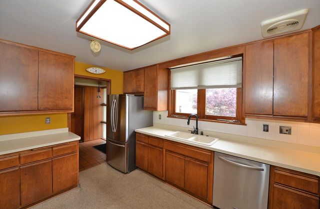 4001 Haven AVENUE, Racine, WI 53405